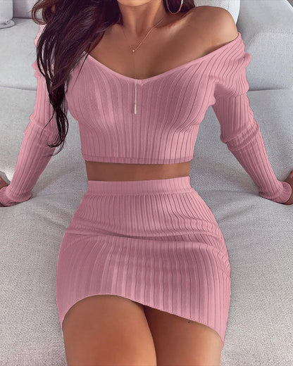 Cross-border e-commerce sweater factory direct supply Sexy V-neck ribbed off-shoulder long-sleeved knitted top short skirt two-piece set in stock